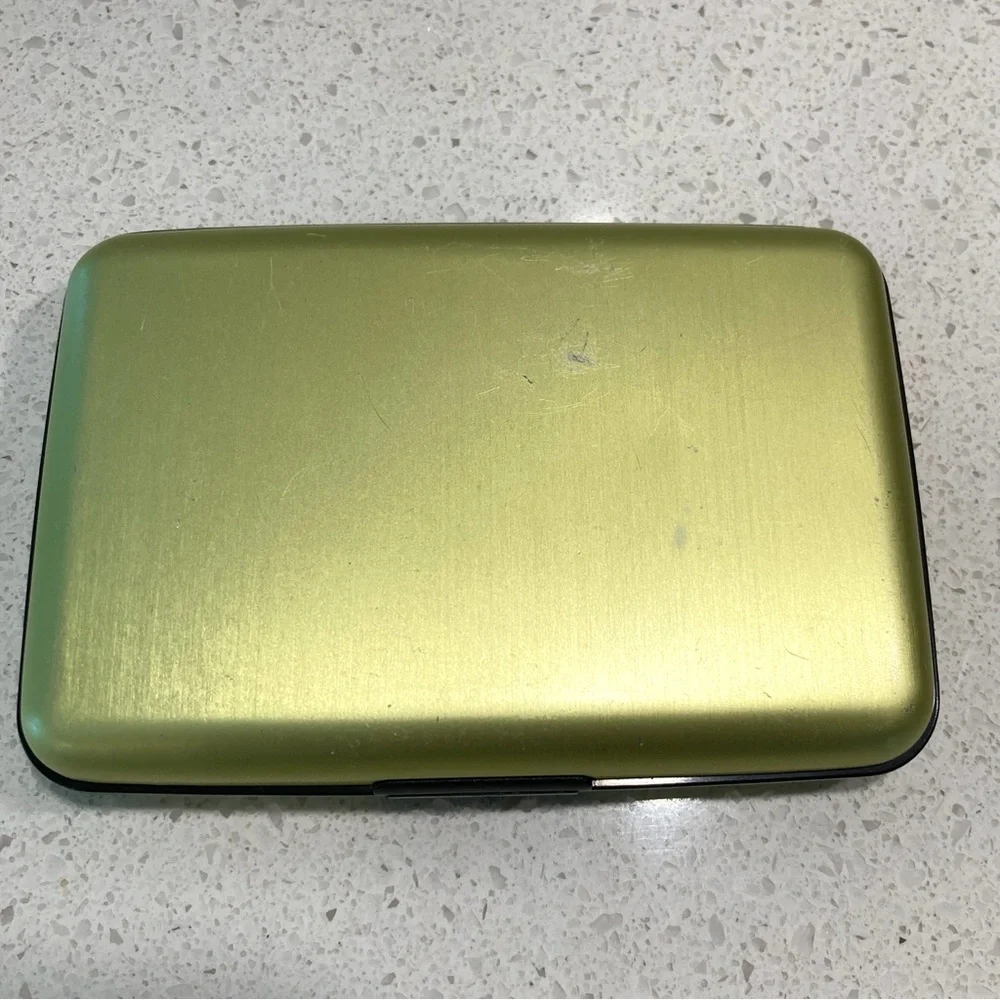 OGON designs vintage Stockholm Smart Case Card Holder